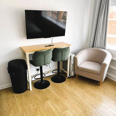 Modern Studio Flat. Central London. Zone 1. Екстер'єр фото
